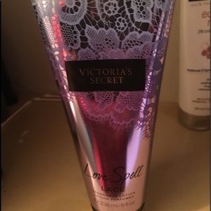 Victoria secret love spell lotion